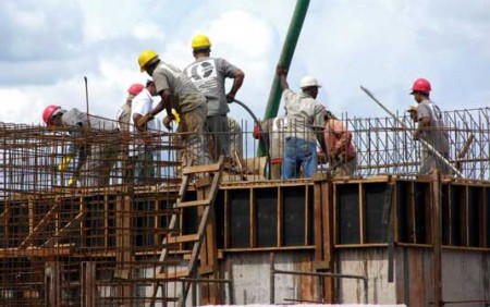Produção industrial tem maior queda desde dezembro de 2008