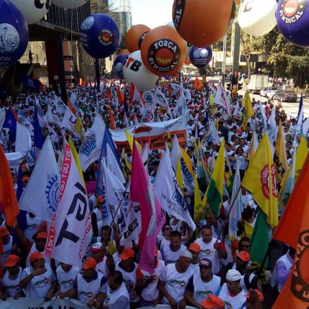 Petroleiros denunciam encontro do vice-presidente dos EUA e presidenta da Petrobrás